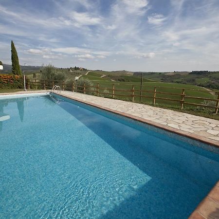 Agriturismo Il Torrione Lecchi Buitenkant foto