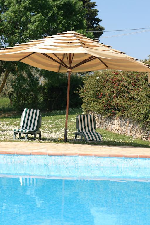 Agriturismo Il Torrione Lecchi Buitenkant foto