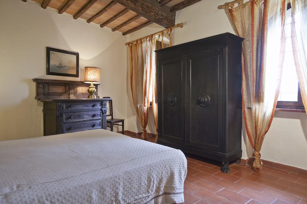 Agriturismo Il Torrione Lecchi Kamer foto