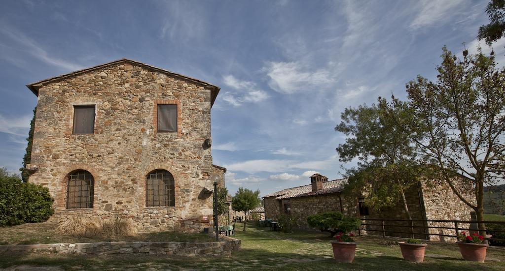Agriturismo Il Torrione Lecchi Buitenkant foto