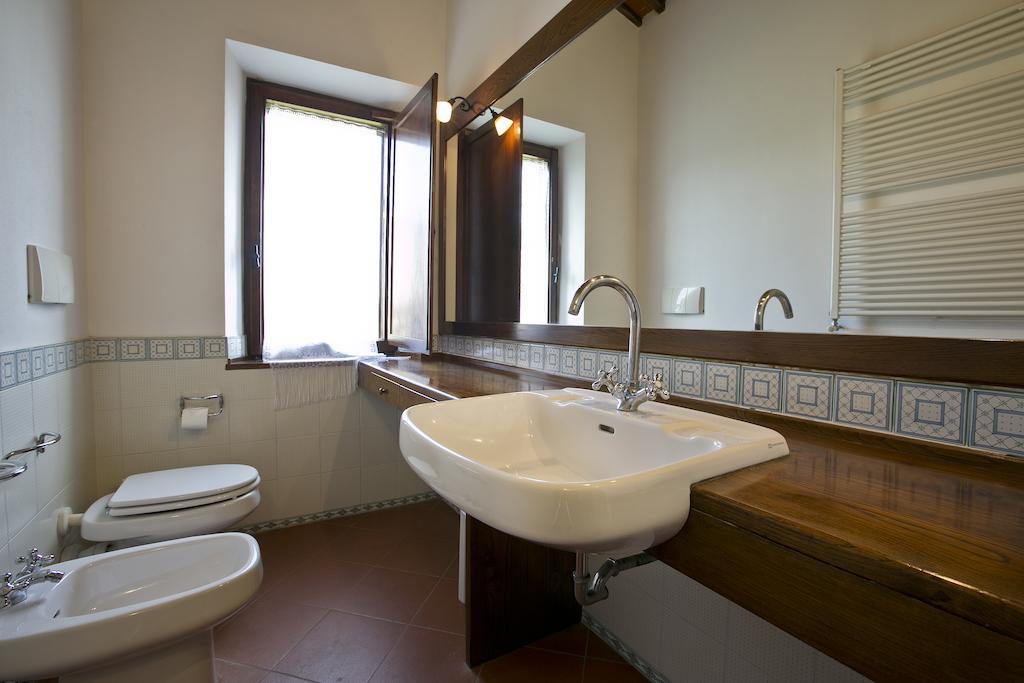 Agriturismo Il Torrione Lecchi Kamer foto